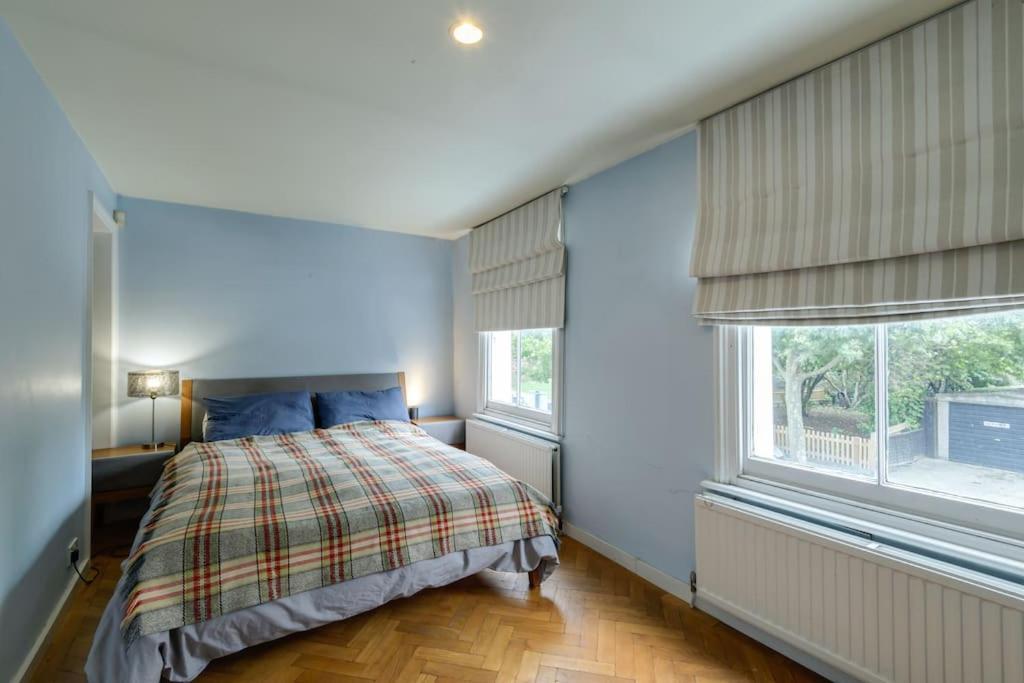 Сasa de vacaciones 1 Bed Townhouse In Battersea Close To River Thames *