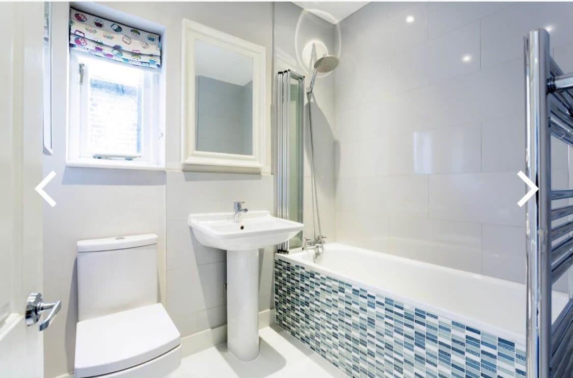 Fulham, - Stylish 5 Bedroom House * Londres