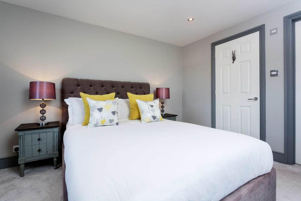Fulham, - Stylish 5 Bedroom House * Londres