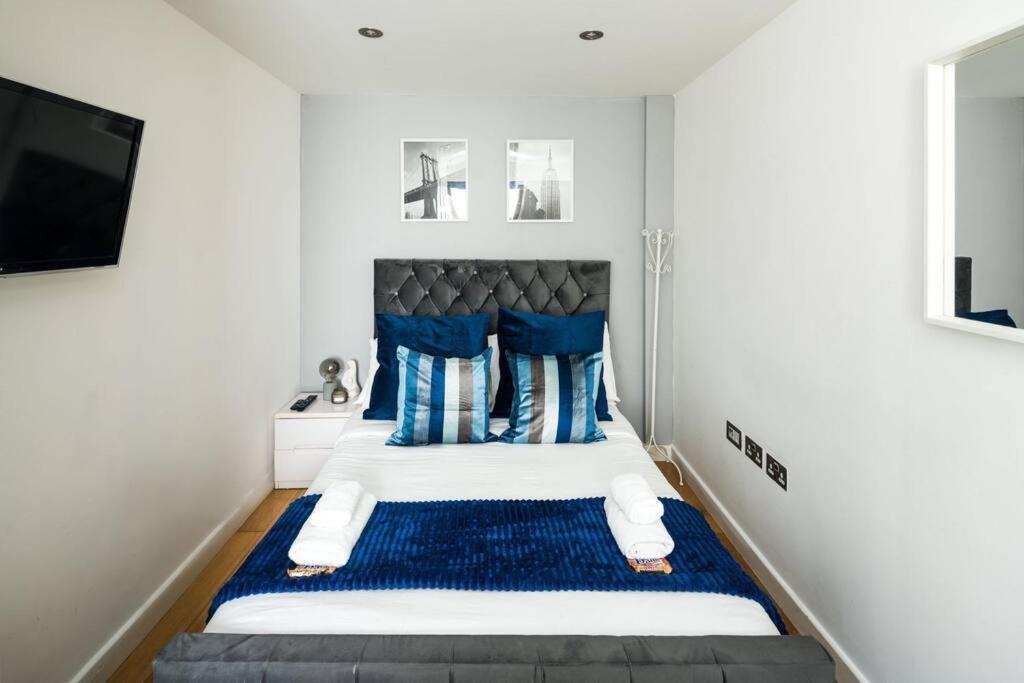 Renovated 2br, 2ba Near Hyde Park 1 Min From Tube * Londres
