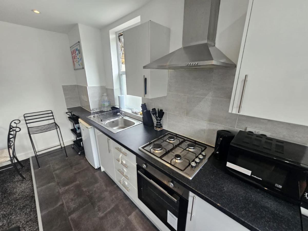 Double Bedrooms In Spacious And Modern Hospedagem domiciliar *