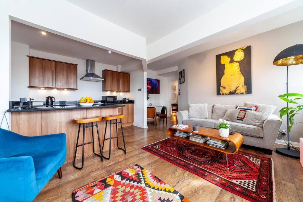 Amazing 2br Flat With View, Bethnal