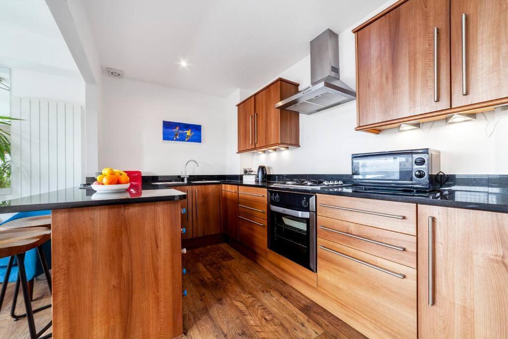 Amazing 2br Flat With View, Bethnal *