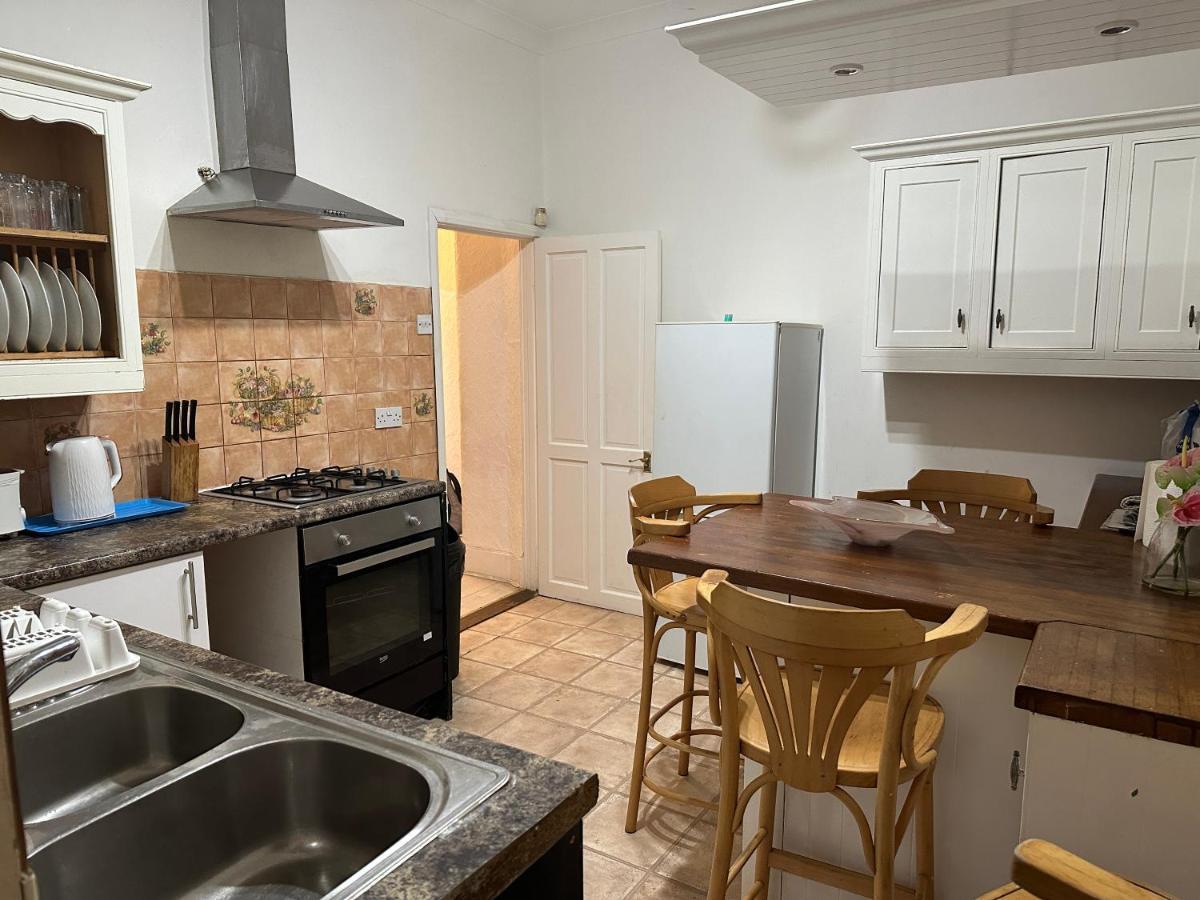 Apartamento 4 Double Bed Family 15 Mins From Central Ldn