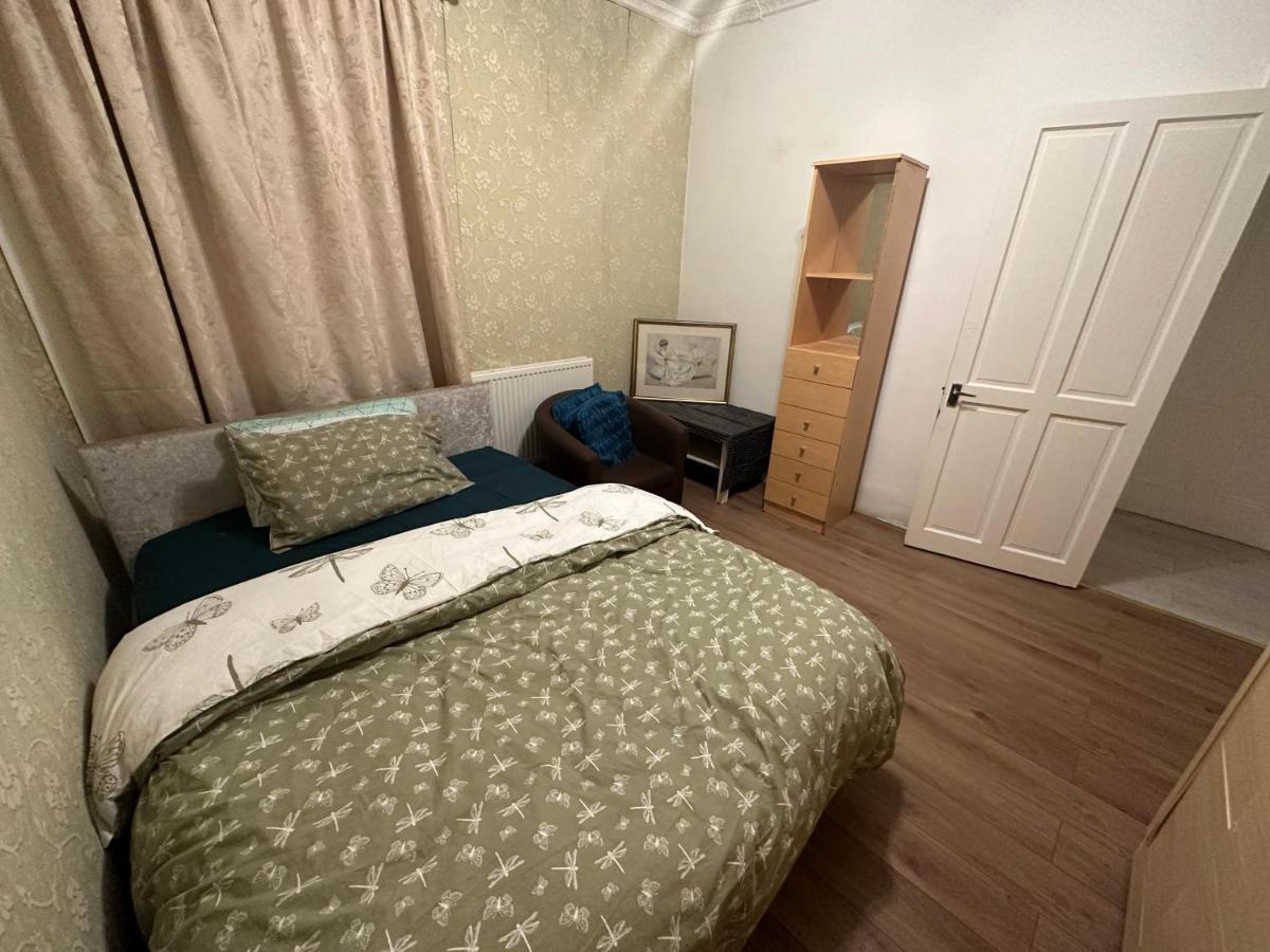 4 Double Bed Family 15 Mins From Central Ldn Londres