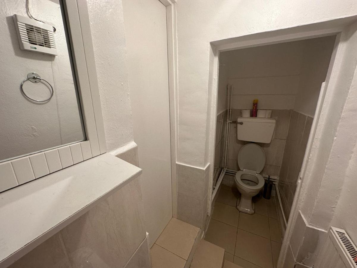 Apartamento 4 Double Bed Family 15 Mins From Central Ldn