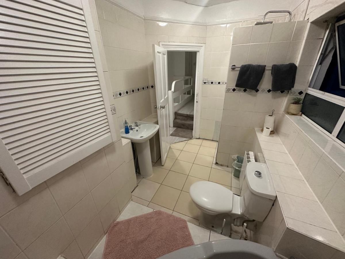 4 Double Bed Family 15 Mins From Central Ldn Londres