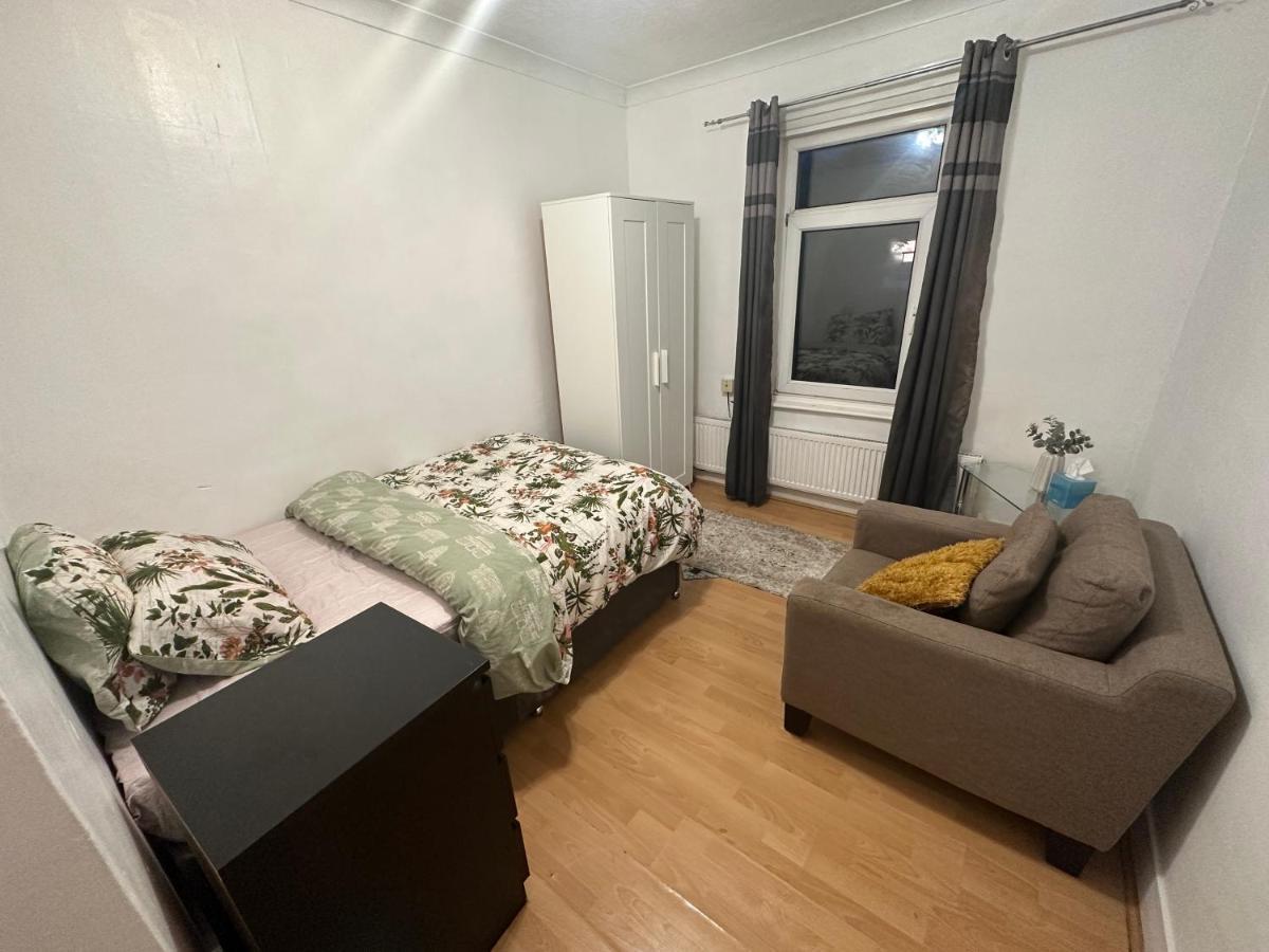 Apartamento 4 Double Bed Family 15 Mins From Central Ldn Londres