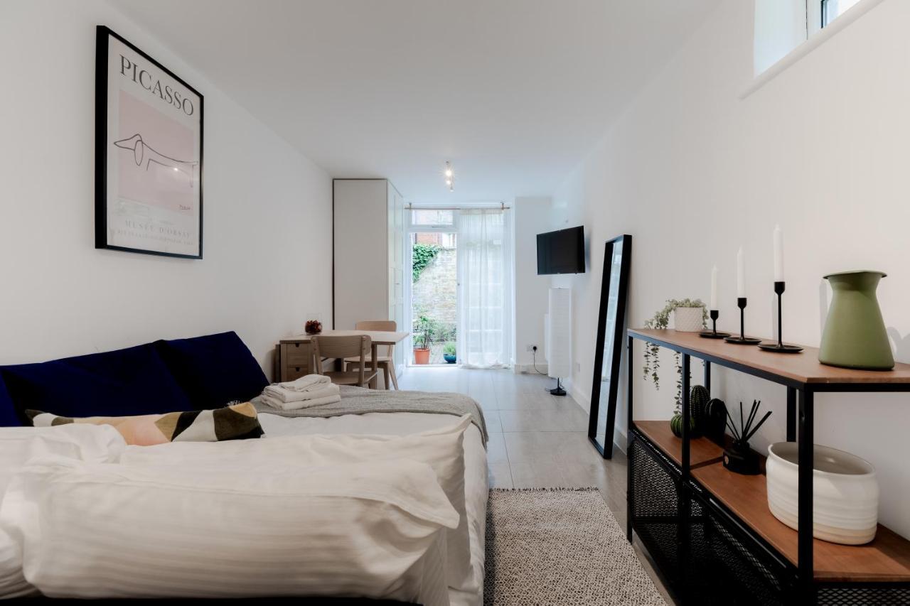 Bright & Charming Hampstead Garden Studio Appartement