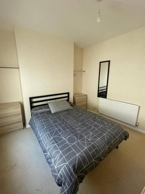 Cosy 1 Bedroom Flat Near The Eye Appartement *