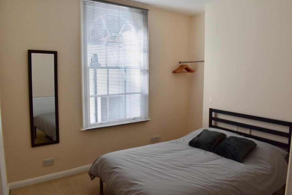 Cosy 1 Bedroom Flat Near The Eye Appartement *