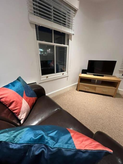 Apartamento Spacious 2bed/2bath Flat Next To Eye Londres