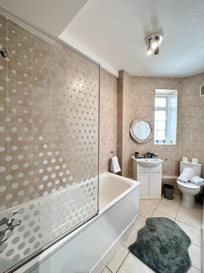 Edgware Road, Studio Apartment