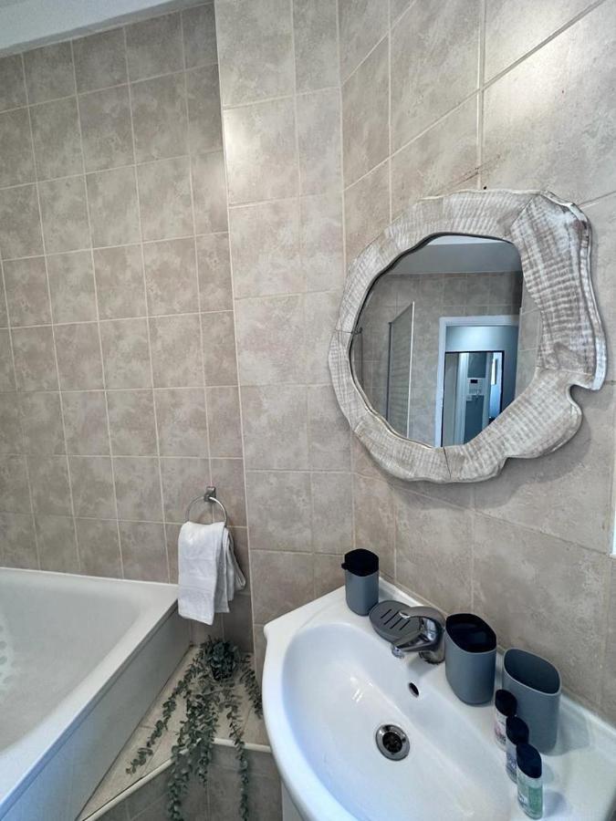 Edgware Road, Studio Apartment London