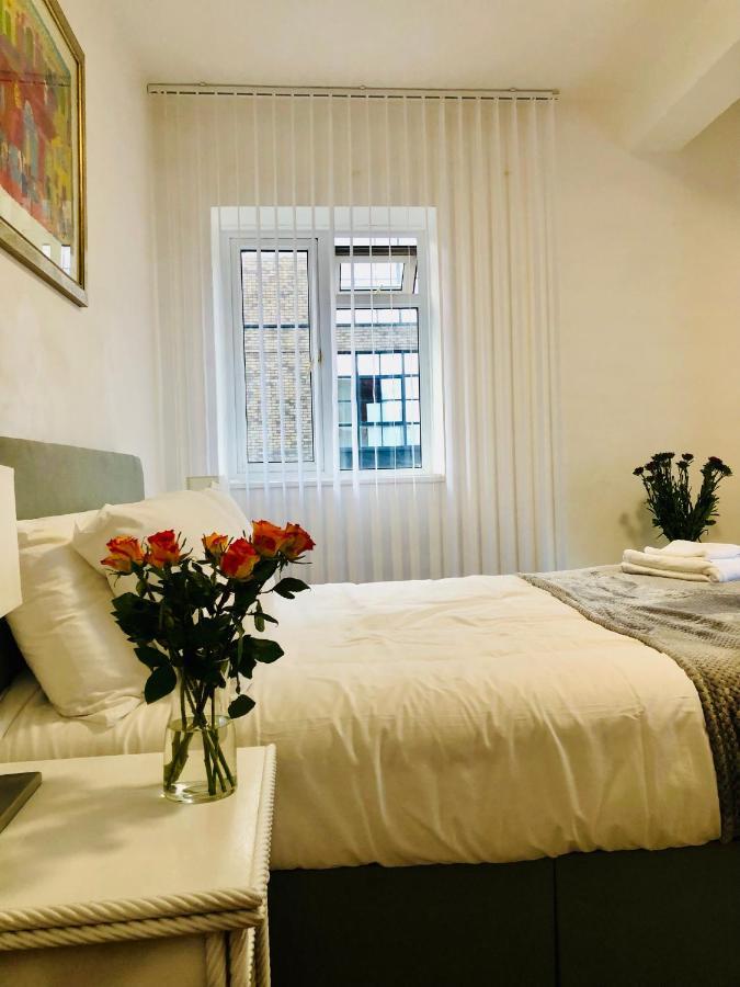 Location- 2 Bedroom Apartment *
