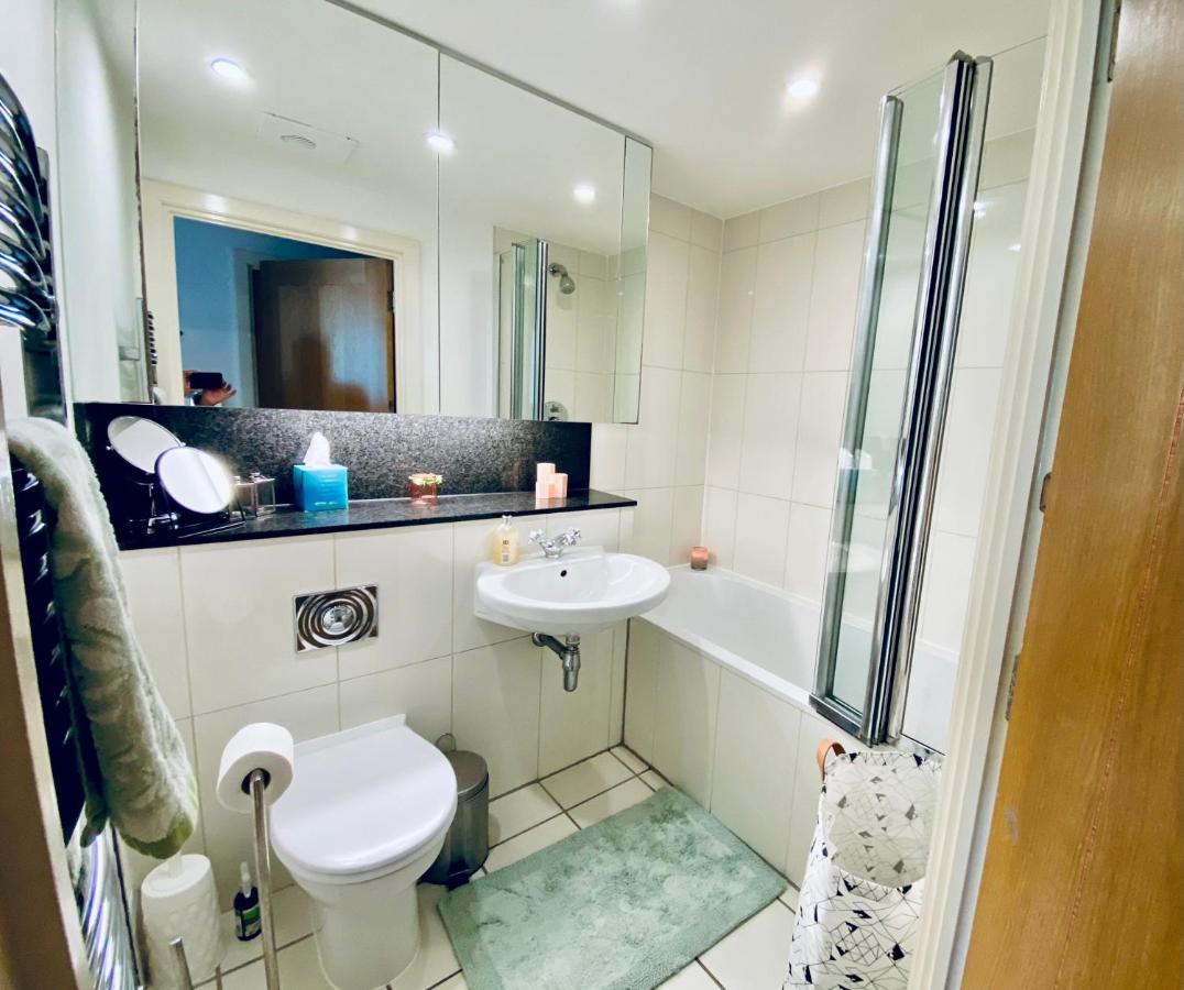 Privatunterkunft Cosy Private With Private Bathroom In A River View Flat *