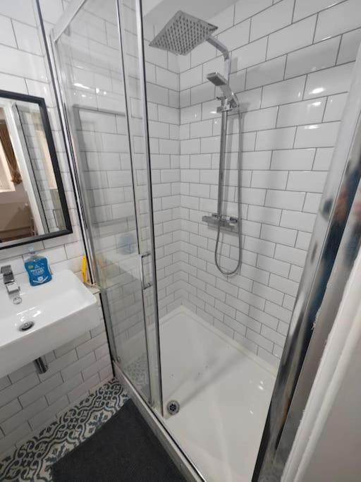 New Studio Flat In Old Street - Zone 1