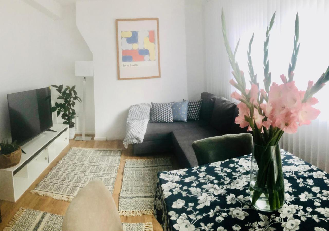 Location- 2 Bedroom Apartment London