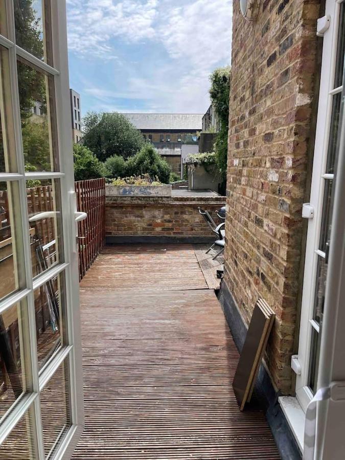 Apartamento Quiet And Cozy 2 Seperate Bedrooms And 2 Bathroom With Terrace Londres
