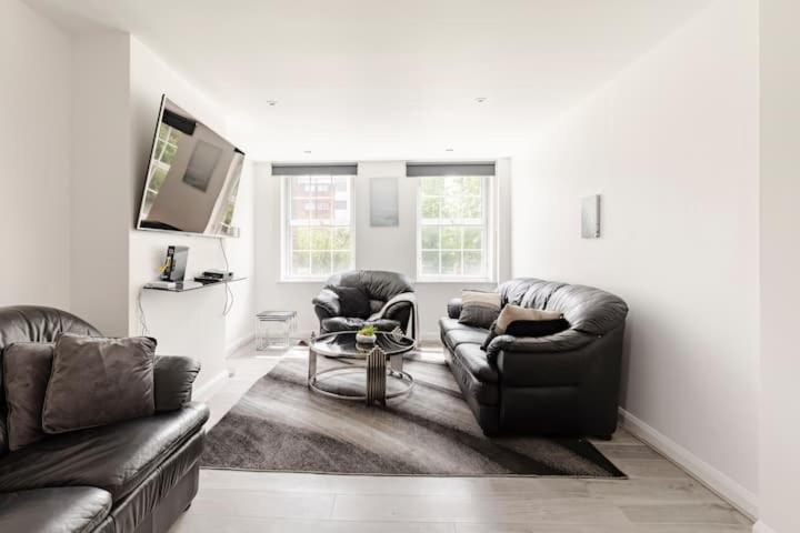 Apartamento Lovely 3 Bedroom Flat In North