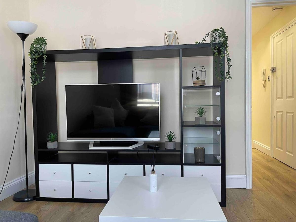 Quiet And Cozy 2 Seperate Bedrooms And 2 Bathroom With Terrace Apartamento *