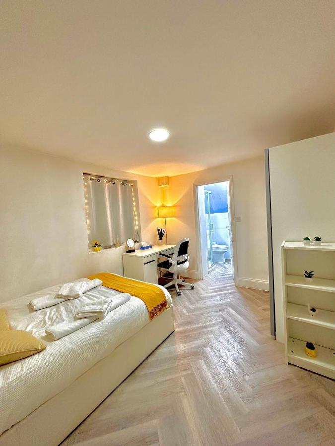 Charming 4 Bedrooms House With Garden In Heart Of Camden * Londres