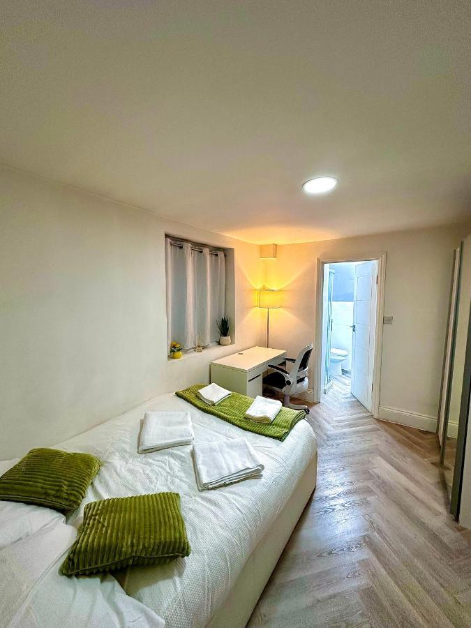 Charming 4 Bedrooms House With Garden In Heart Of Camden Casa de férias *