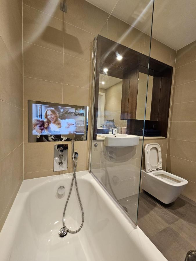 2 Bed Luxurious Canary Wharf Appartement Londres