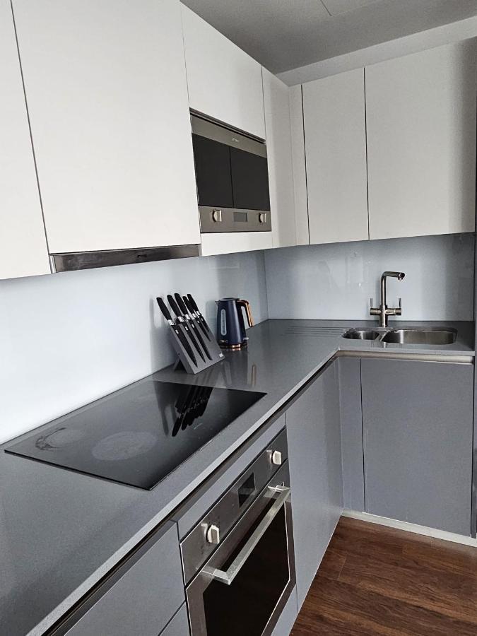 Appartement 2 Bed Luxurious Canary Wharf *
