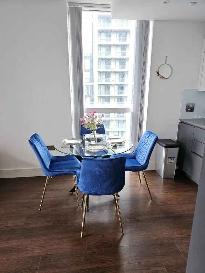 2 Bed Luxurious Canary Wharf Appartement Londres