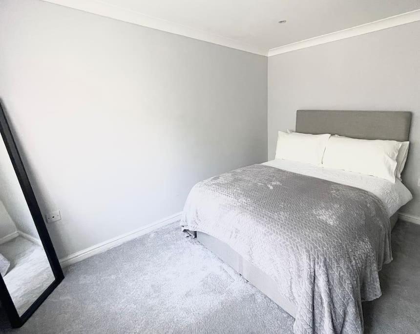 Lovely 1 Bed Apartment, 15mins From Central London