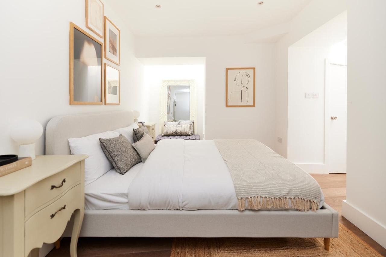 The Ravenscourt Park Escape - Bright 2bdr Flat Apartment