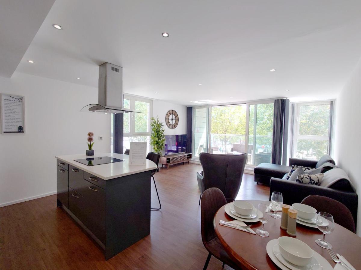 Apartamento Fully Serviced Two Bed By Excel & O2 *