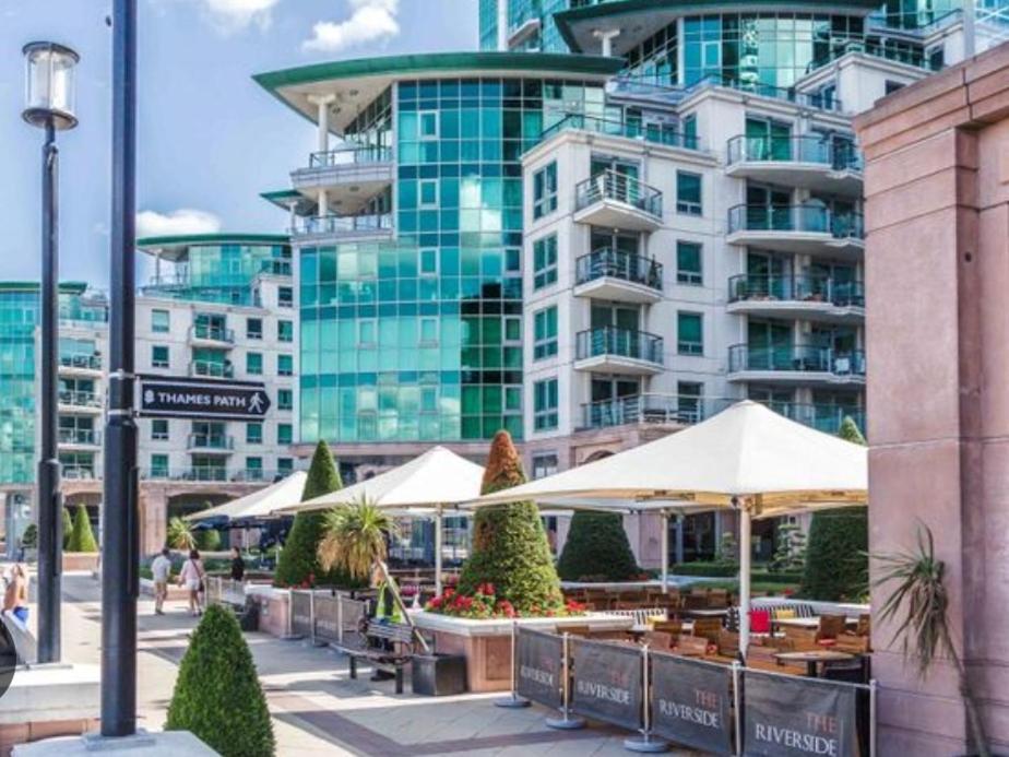 Apartment Luxurious 2 Bed Central *