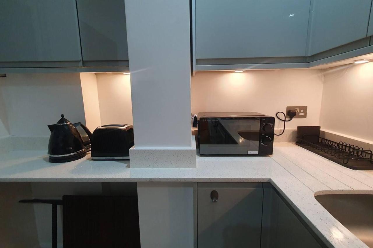 Cosy 1-bed In Alexandra Palace Apartment *