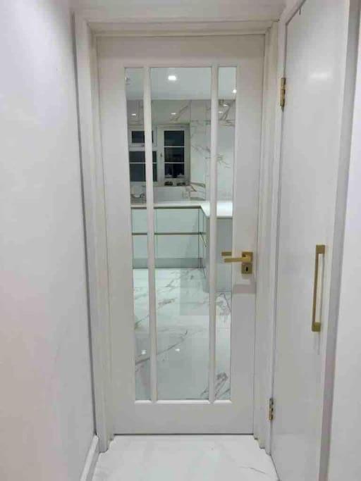 Premium Private Minutes To Central Apartamento Londres