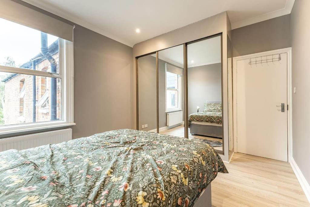 Apartamento Cozy 3-bedroom Flat In Willesden *