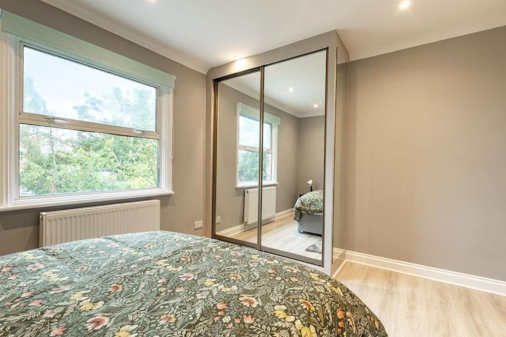 Apartamento Cozy 3-bedroom Flat In Willesden Londres