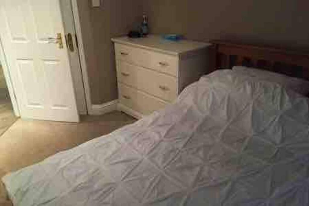 Apartamento Sw19 2 Bed 2 Bath Private Flat *