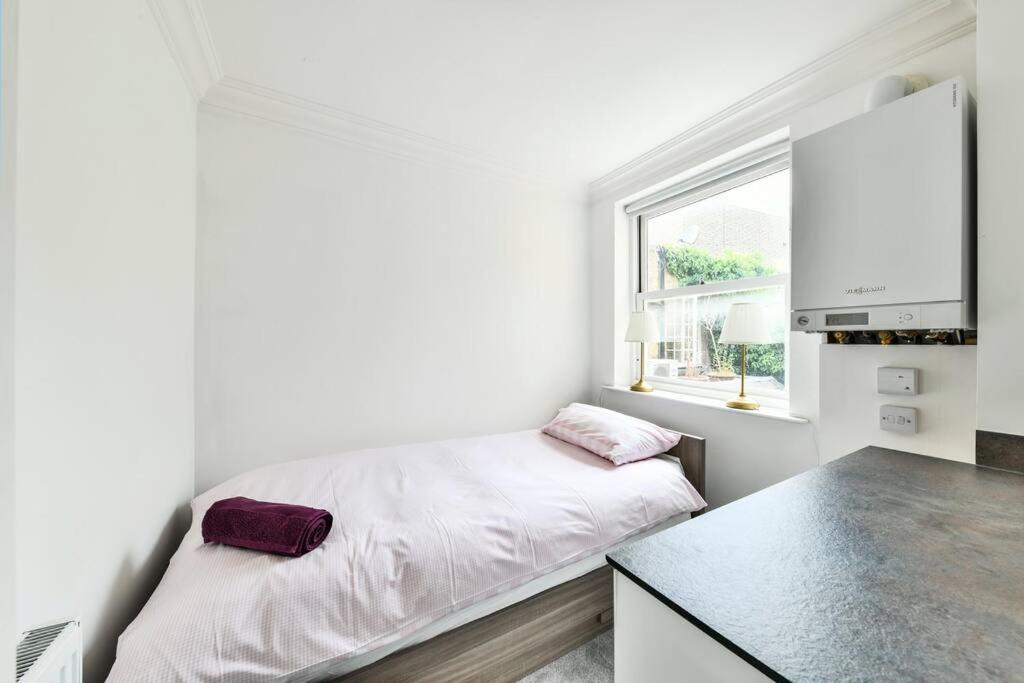 Walton Street Retreat Apartment