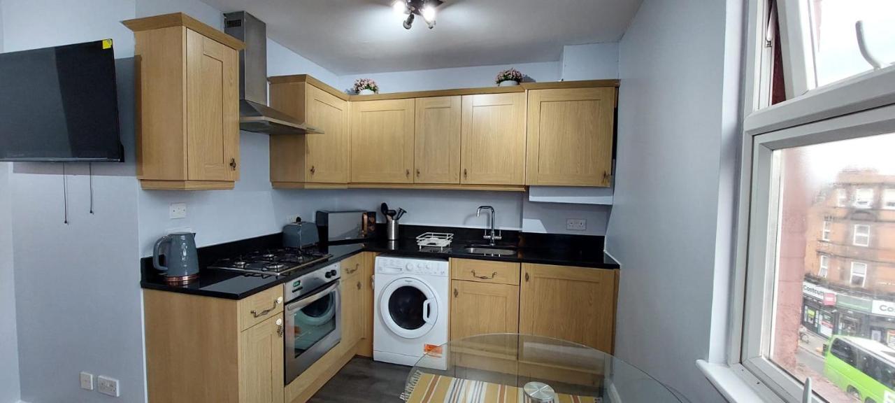 One Bedroom Flat In Finchley Road Londres
