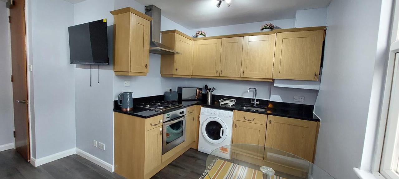 One Bedroom Flat In Finchley Road Apartamento Londres