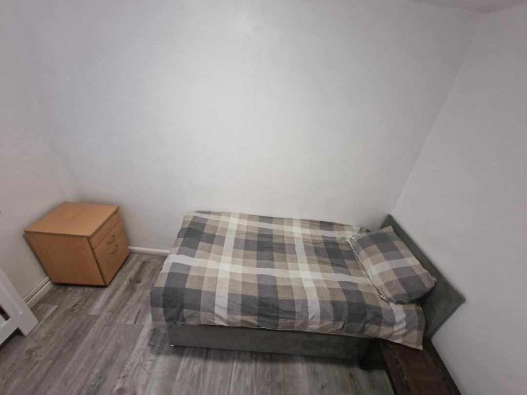 Luxury House, 4 Bedrooms Fully Furnished