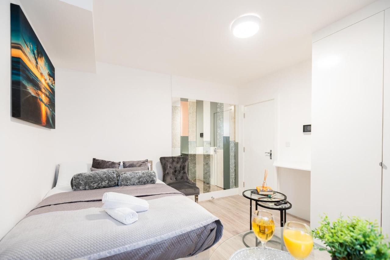 Stylish Near Kensal Appartement Londres