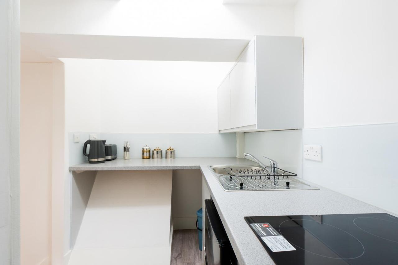 Stylish Near Kensal Apartment