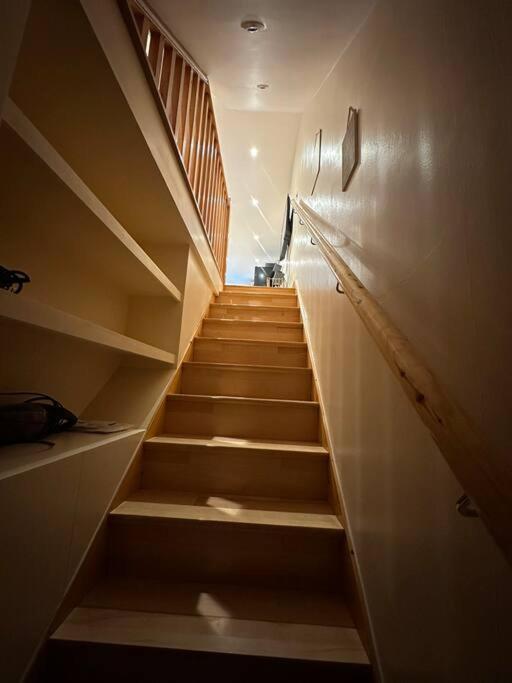 Cozy 2 Bed Flat ! Amazing Bath! Londres