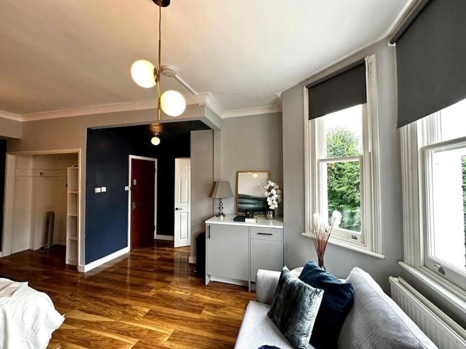 Apartment Stylish Near Regent's Park N7