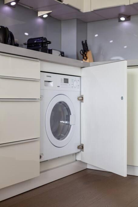 Spacious Modern One Bedroom Flat In Chelsea Londres