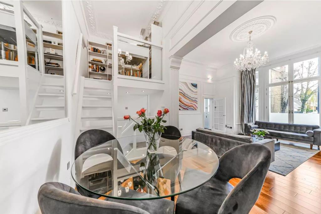 Leyla's Stunning Londres