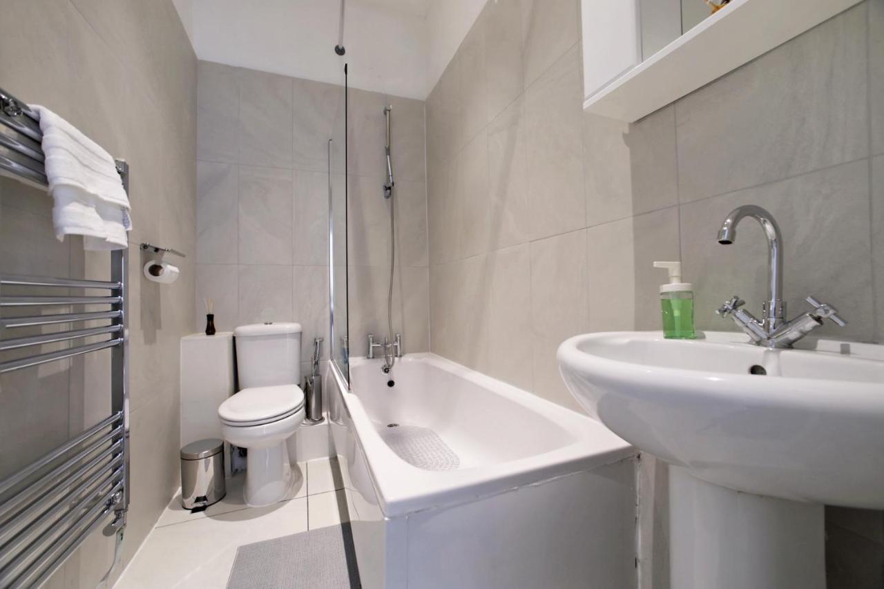 Maida Vale Modern Flat